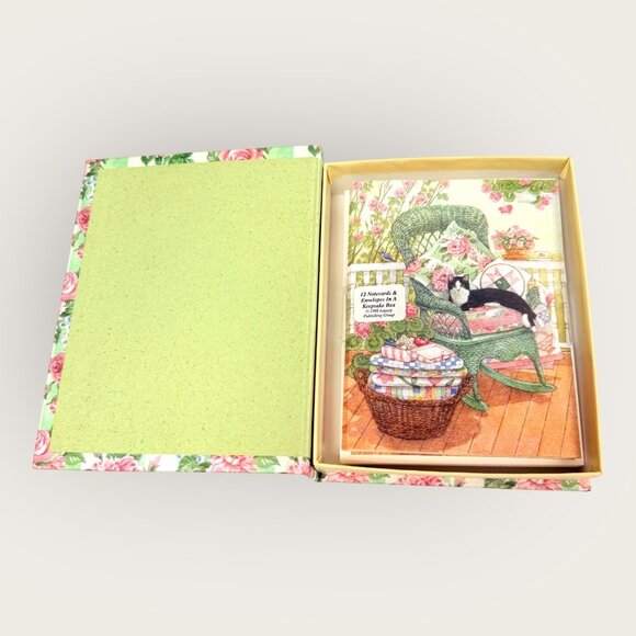 Vintage Cat Quilts Flowers Chair Themed 12 Note Cards Envelopes Set - Picture 2 of 3